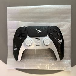 PS5 controller last of us edition