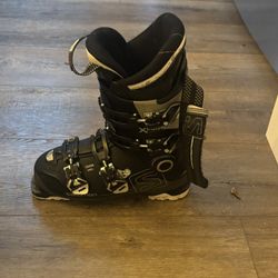 Salomon Freestyle Ski Boots Size 27