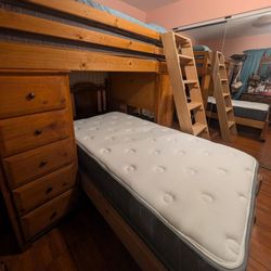 Twin Wood Bunk/ Litera en Madera 
