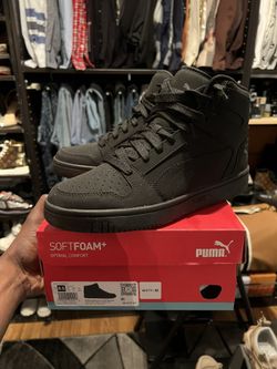 Puma Sneakers