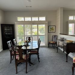 Dining Room set Best Offer