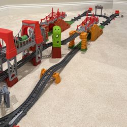 Thomas & Friends 2021 Motorized Train Set Cargo Race See Description