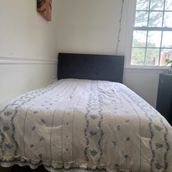 2 Twin Size Metal Beds