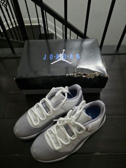 Air Jordan 11 Retro Low "Cement Grey". Size 8