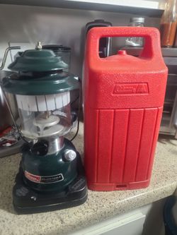 Coleman Adjustable Gasoline Lantern 1987