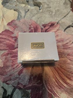 Vintage Avon Pink Emerald w/Pearls & Gold Plated Pin