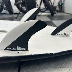 Sharp eye surfboard  brand new fins
