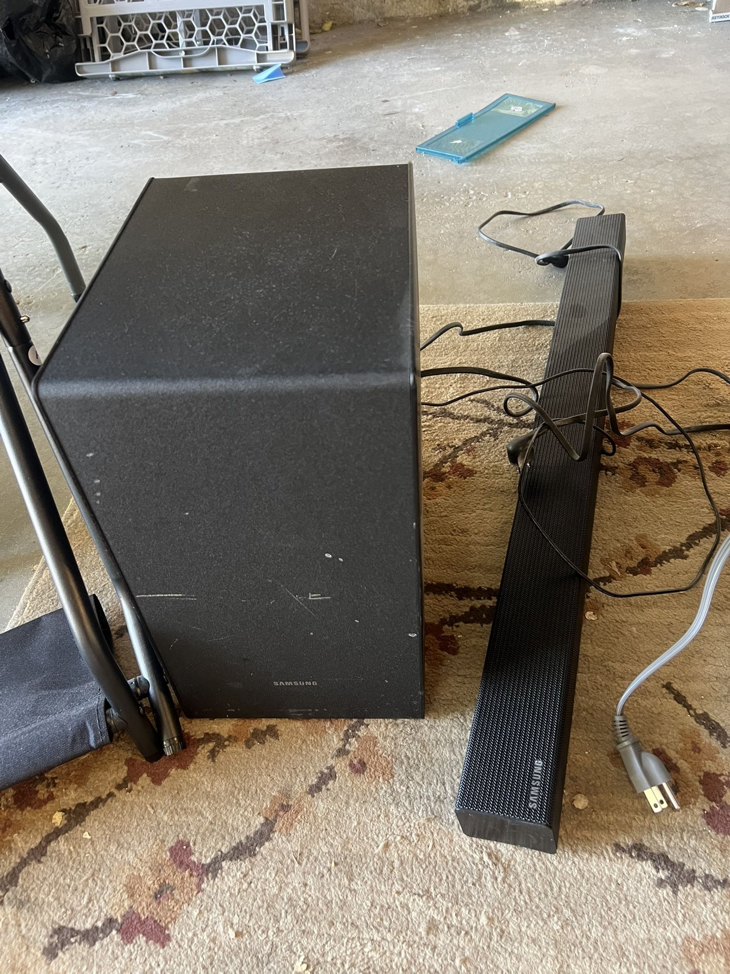 Samsung Sound Bar And Subwoofer