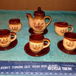 1988-89 MINT ORIGINAL TEA FOR 3 STONEWARE  MINIATURE SET !! EXCELLENT CONDITION !!