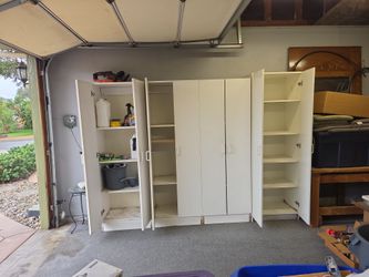 Qty 4 Cabinets are gone. Shelf remains