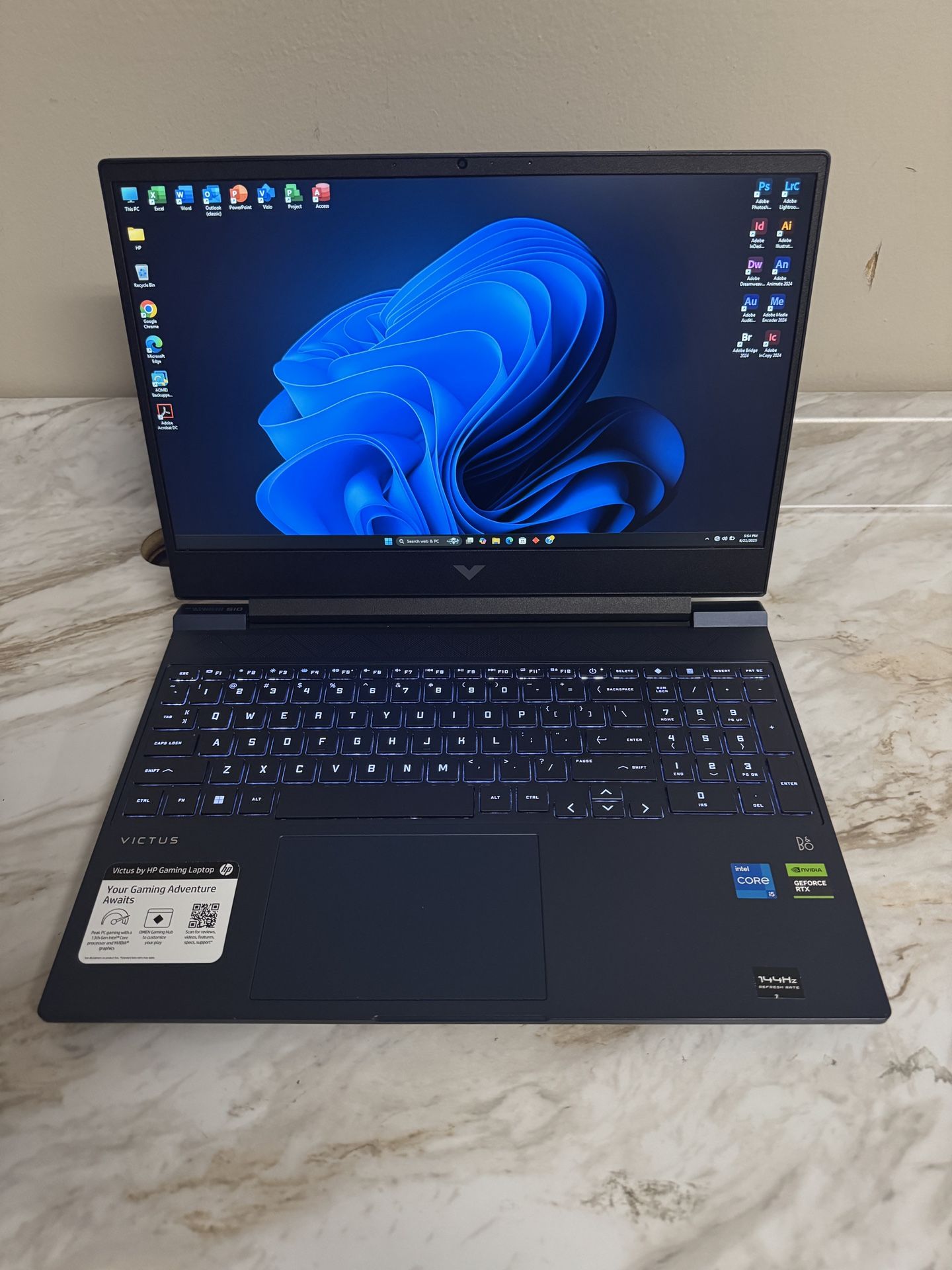 HP Victus Gaming Laptop 15.6" FHD i5-13500H RTX 4050 1TB SSD 16GB Ram 144Hz W11