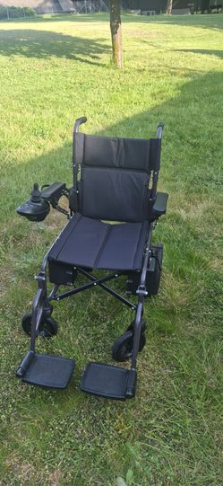 Electric wheelchair