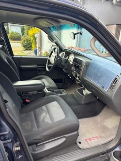 2004 Ford Explorer