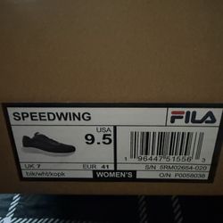 9.5 FILA shoes 