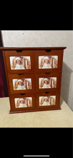 Antique photo organizer