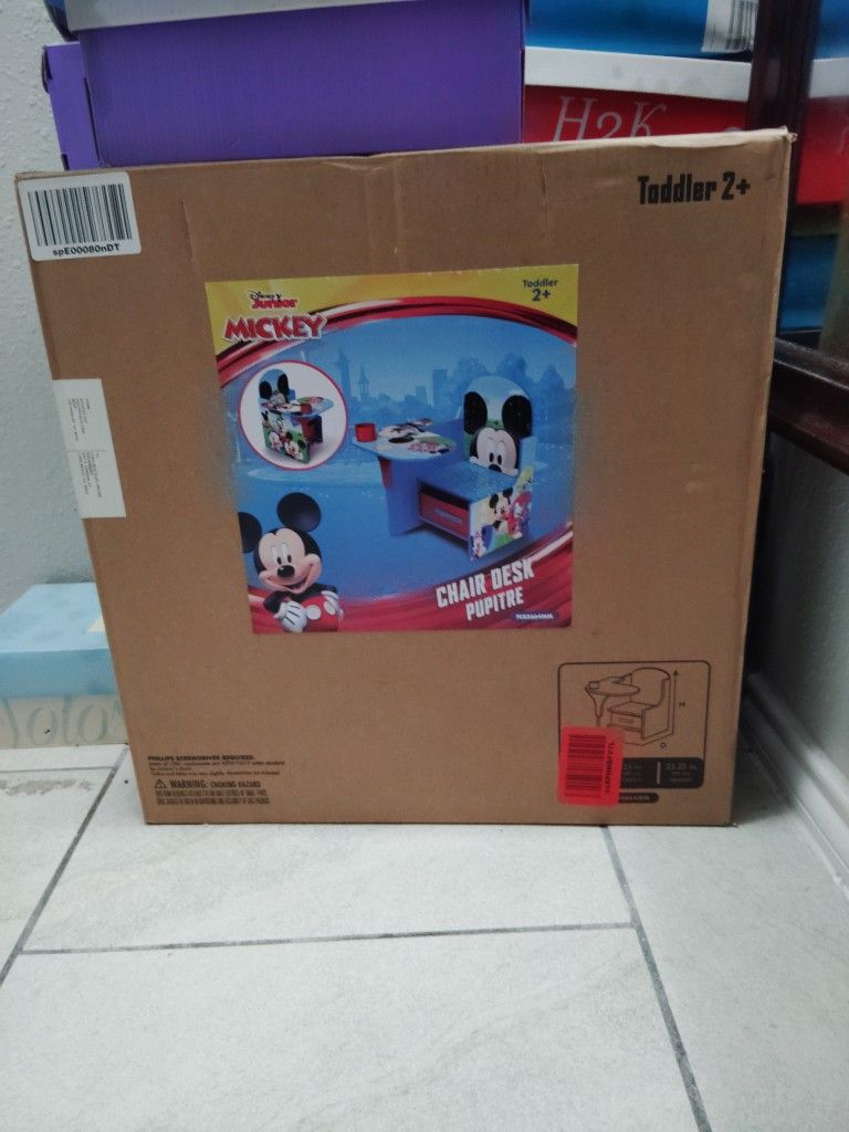 Mickey mouse desk