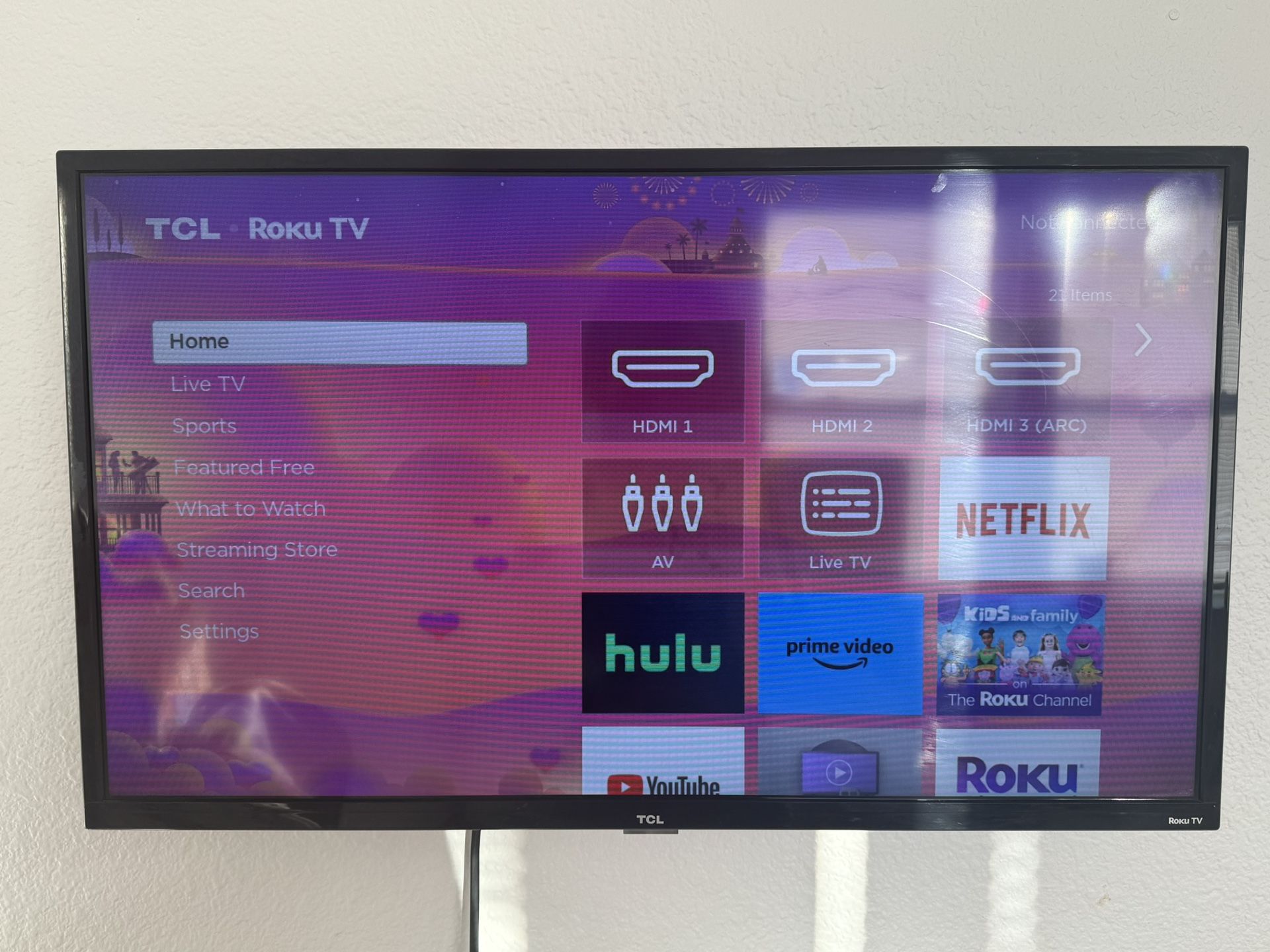 TCL 32” Smart Roku TV