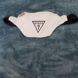 Guess Fanny Pack