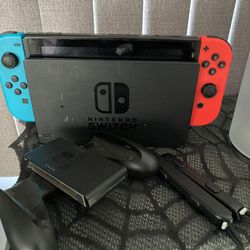 Nintendo Switch 