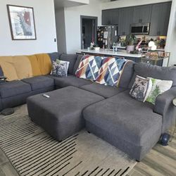 Ashley Furniture Grey Sectional Couch / Sofa