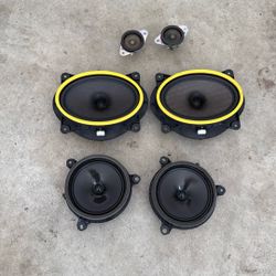2022 Tacoma Stock Speakers 