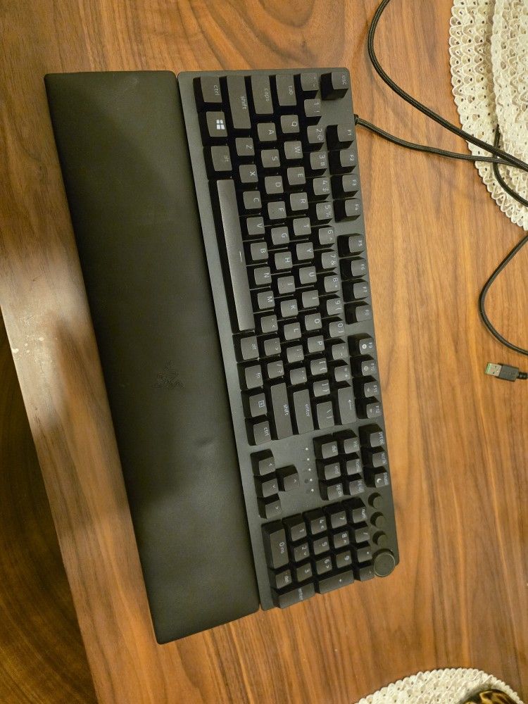 Razer Huntsman V2 Keyboard