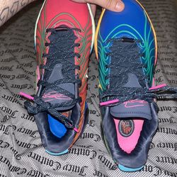 LeBrons low top men’s size 9.5