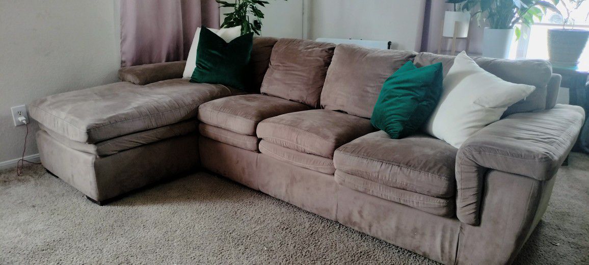 Sectional & Couch 