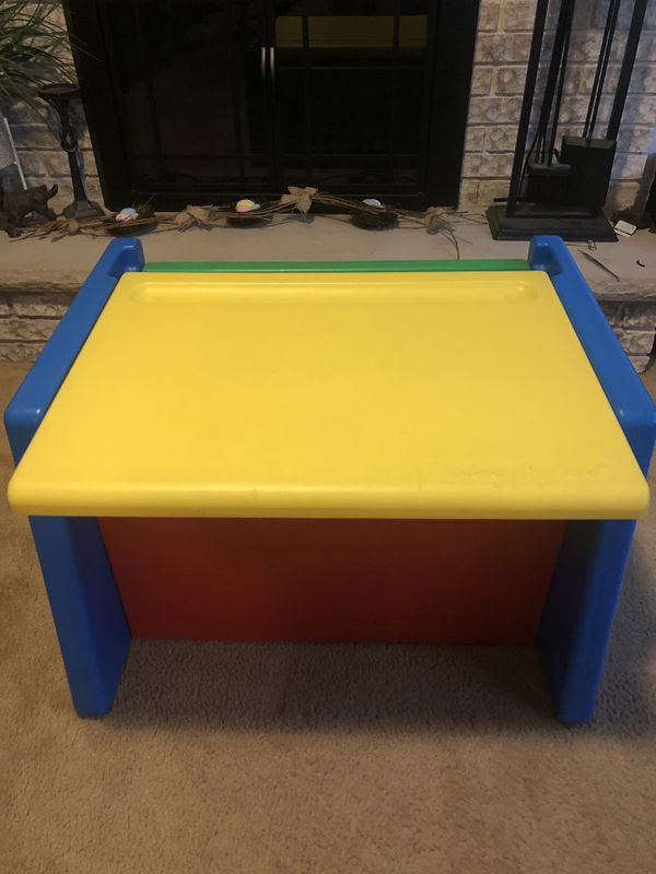 Rare Fisher Price Vintage desk/toy box for Sale in Darien, IL OfferUp