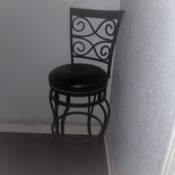 2 Rustic Metal Iron Stools 