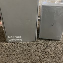 Portable Internet Box N Bill Paid Up N U Can Plug It Up Anywhere Even In Yo Car N It’s Already Activated Bill Paid Up 6 Months 