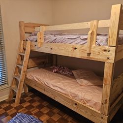 Triple Bunkbeds