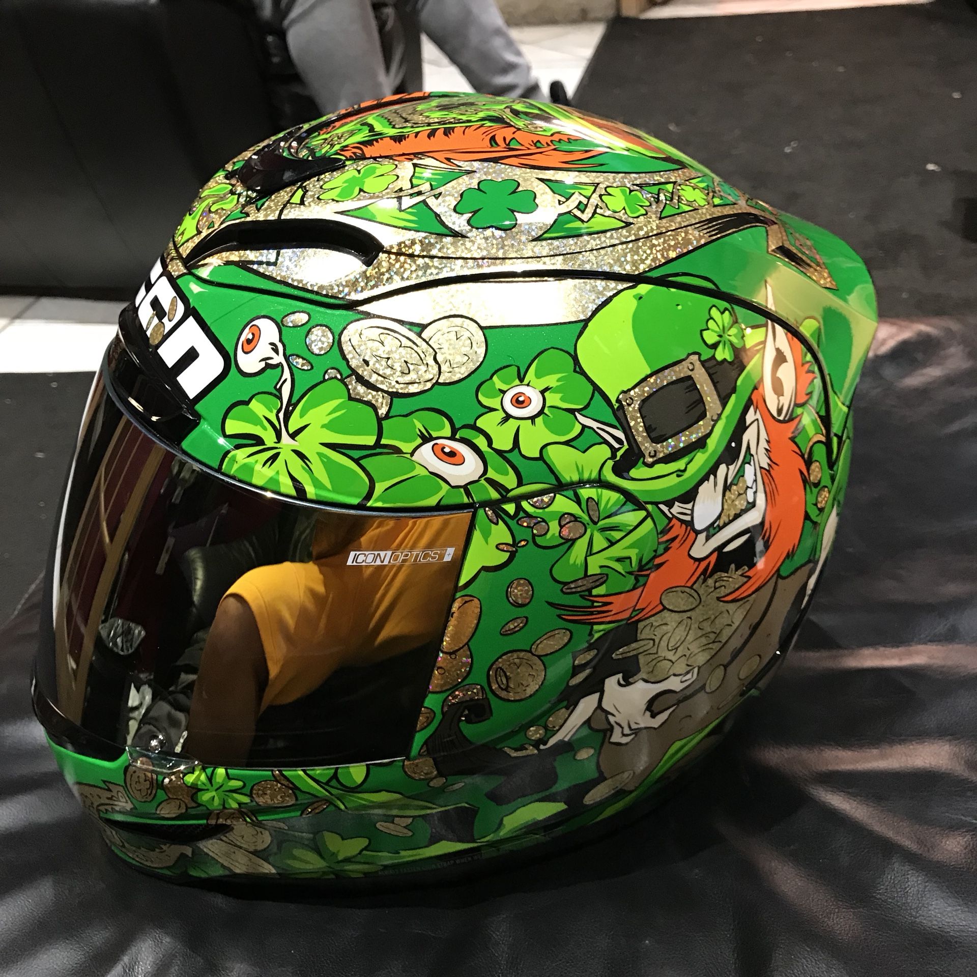 icon airmada leprechaun helmet Airflite GP23 Motorcycle - Injection Moulded Polycarbonate Shell Injection Moulded Polycarbonate Shell in 3 Sizes Quick Motorcycle Helmets Full Face Icon