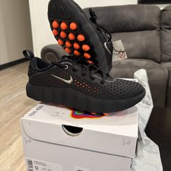 Nike mind black 002 size 9 w / 6.5 m