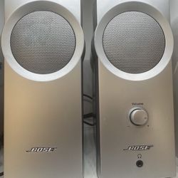 Bose Companion 2 Computer Speakers 