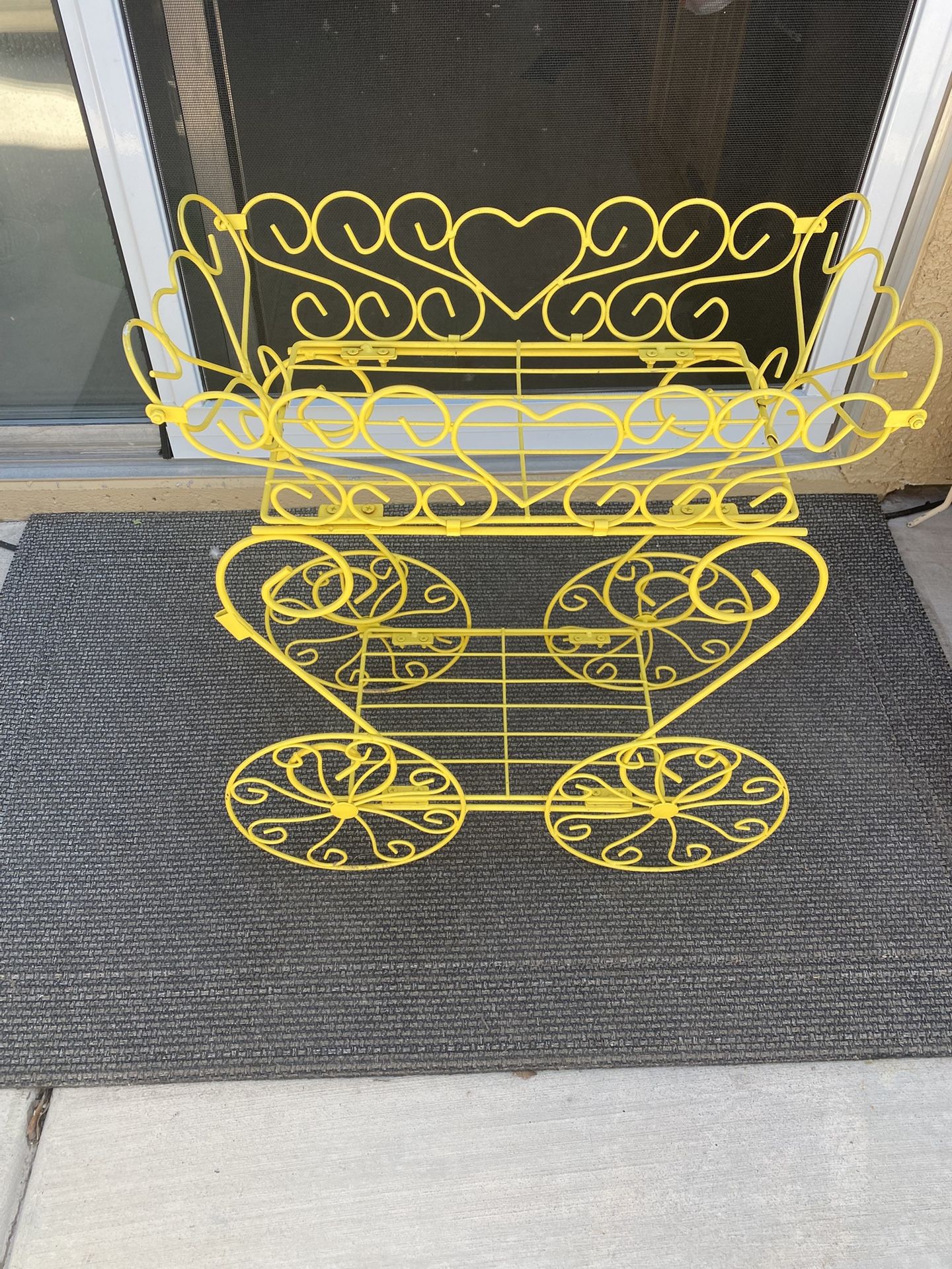 Metal Plant Stand