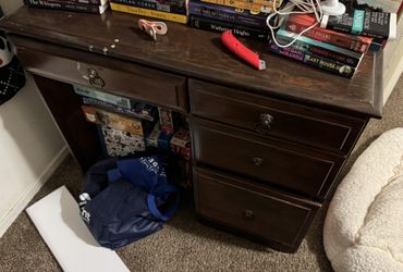 Small Desk With Tigers 