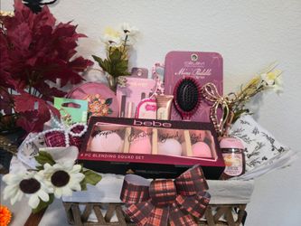 Fall Beauty Themed Basket, full of beauty products for the girl on the go