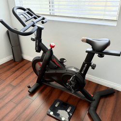 Echelon Connect Sport Bike – Good Condition, Adjustable Seat & Handlebars - Santa Ana, CA