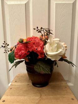 Decorative Flower Floral Arrangement/Vase Bouquet Red Orange Yellow White Venetian Bronze