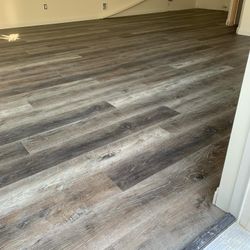 Vinyl Planks Installation 
