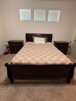 Queen bedroom set