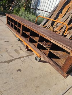 Benchs w storage cubis