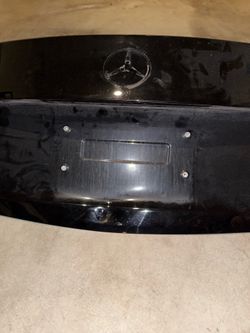 2023 mercedes c300 4matic trunk  and taillight