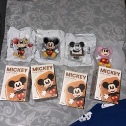 POP MART MICKEY BOUNDLESS CREATIVITY 