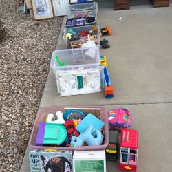 Yard sale Toys $1
