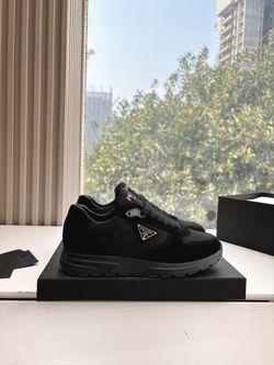 Pr,ada     shoes
