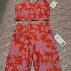 Nwt Womens Medium Sage Collective Hothouse Floral Lava Workout Set Bra And Shorts