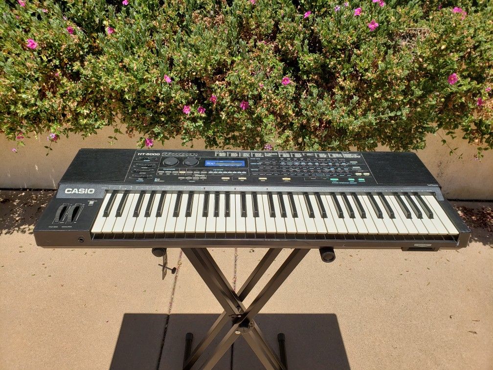Casio HT-6000 Vintage Synthesizer For Parts Or Repair 