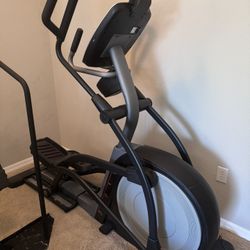 Proform 16.9 Elliptical Brand New 